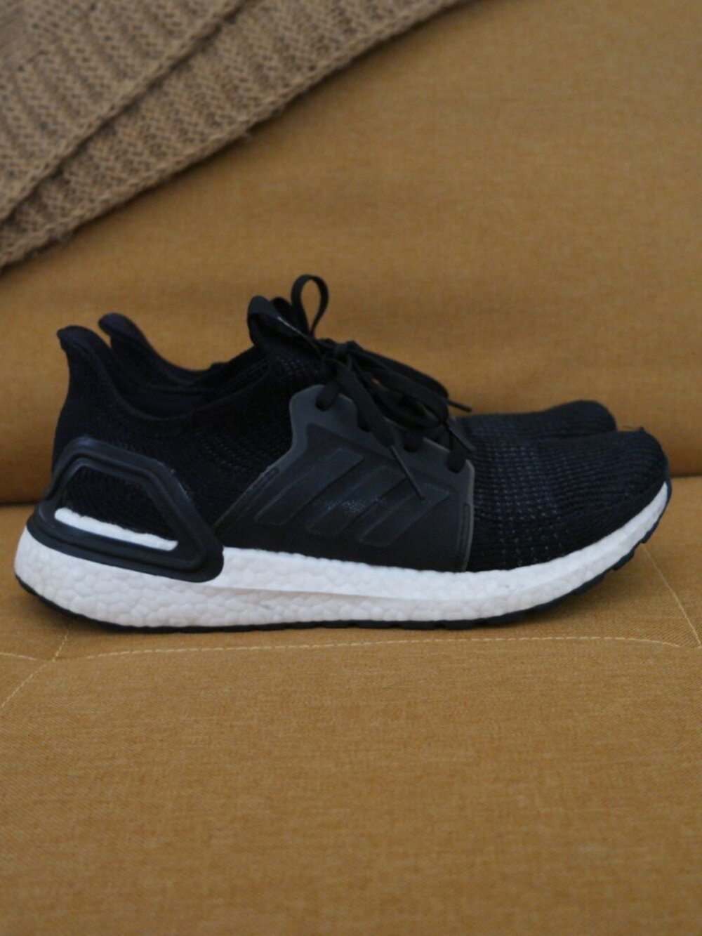 Adidas UltraBoost Men's size 8.5